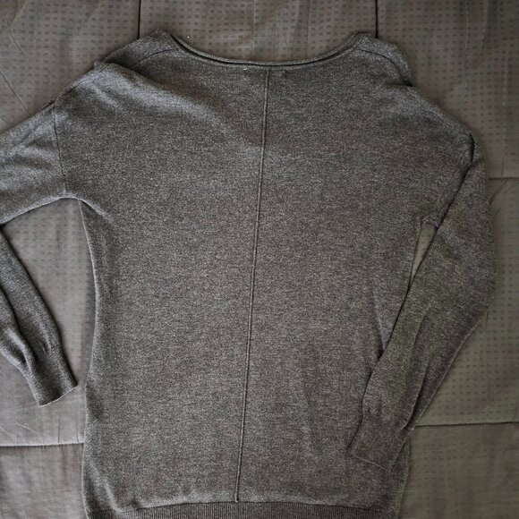 Grace and Lace Sweater V-Neck - Picture 2 of 6